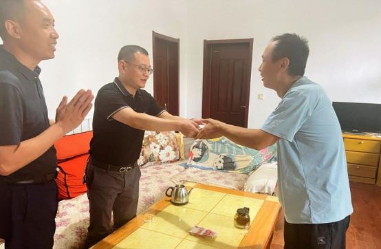 聚小力 迎大愛(ài) | 開(kāi)林集團(tuán)員工互助基金情暖困難員工